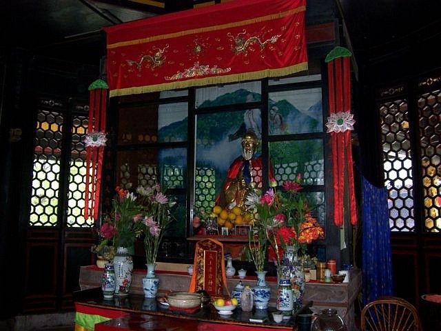 Temple QingYang gong - Statue de Lao Tseu