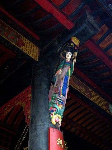 Temple QingYang gong - Poutre d'une charpente (côté droit)
