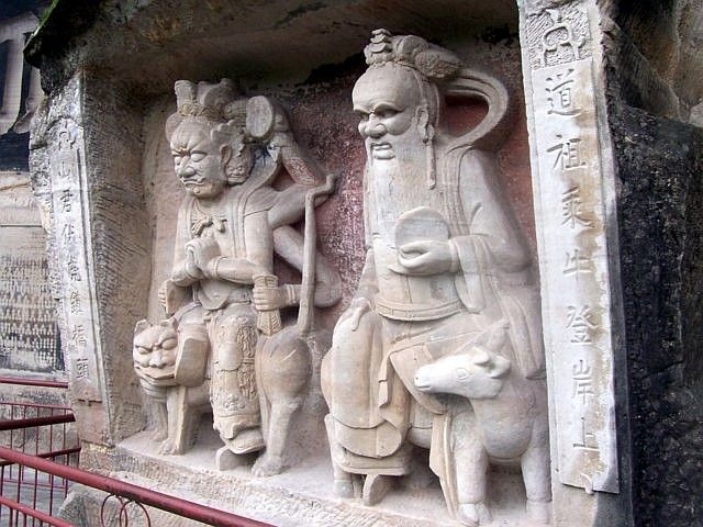 Baoding - Les premiers bas-reliefs