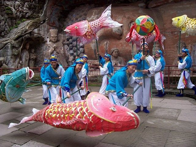 Baoding - Chorégraphie avec poissons en papier