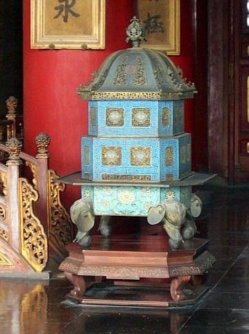 Forbidden city - Brazier or incense burner ?