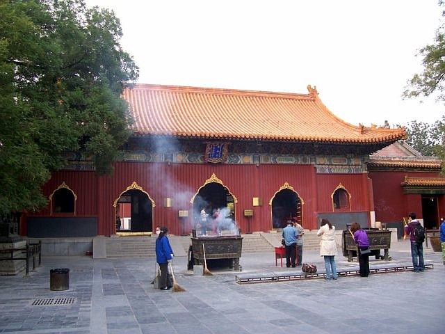 Lama temple - hall of the Heavenly kings (gatekeepers)