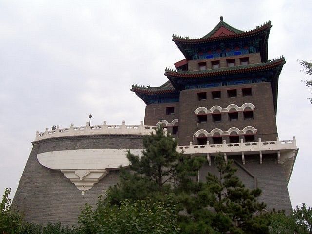 Place Tian'anmen - porte donnant sur la place Qianmen