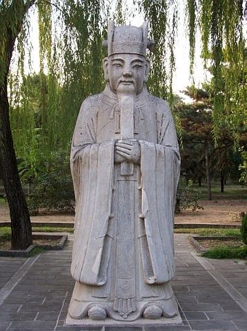 Voie des esprits de la nécropole des Ming - Statue de mandarin civil