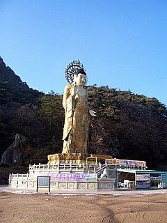 Bronze statue of the Buddha of the future