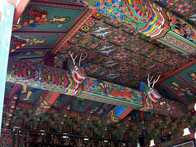 Beomeosa temple - Inside a hall