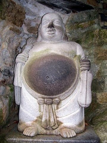 Temple Haedong Yonggungsa - Statue du bouddha riant