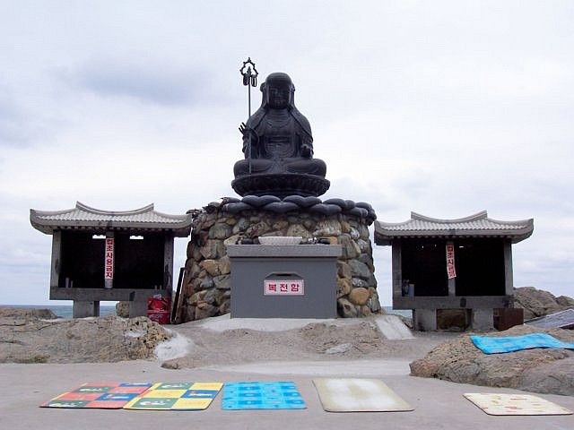 Haedong Yonggungsa Buddhist temple - Bodhisattva