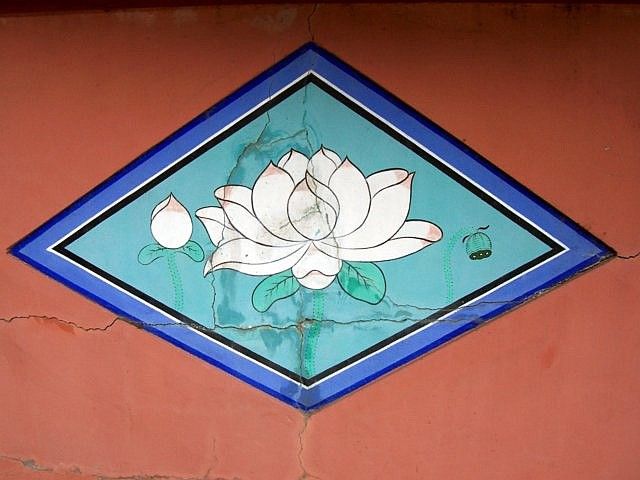 Temple bouddhiste Haedong Yonggungsa - Décoration en fleur de lotus