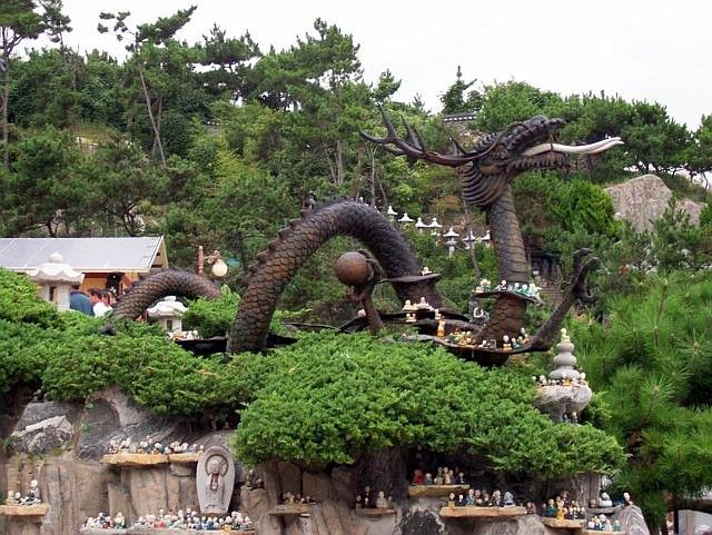 Temple Haedong Yonggungsa - Dragon