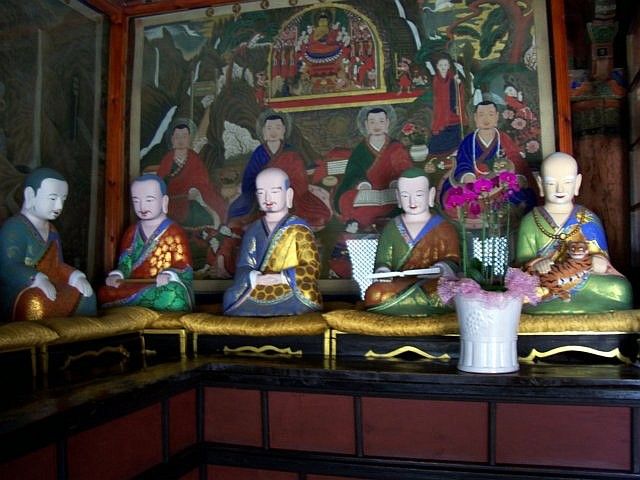 Temple Tongdosa - 5 des 16 disciples de Bouddha