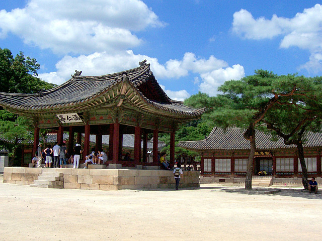 Changgyeonggung palace - Pavilion