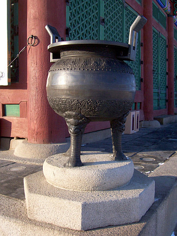 Gyeongbokgung palace - Encense burner