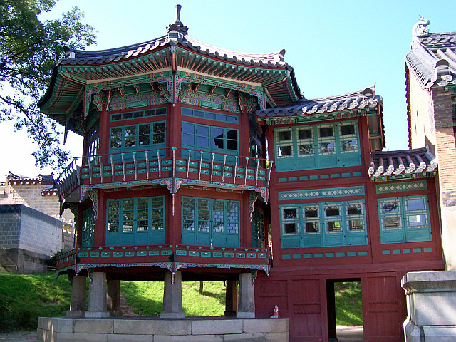 Palais de Gyeongbokgung - Pavillon octogonal