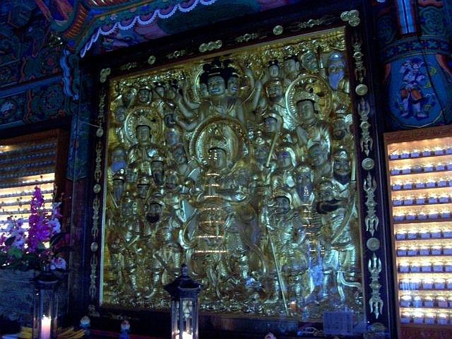 Temple sunggasa (Bukhansan) - intérieur d'une salle