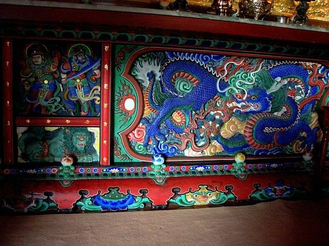 Temple sunggasa (Bukhansan) - dragon dans une salle