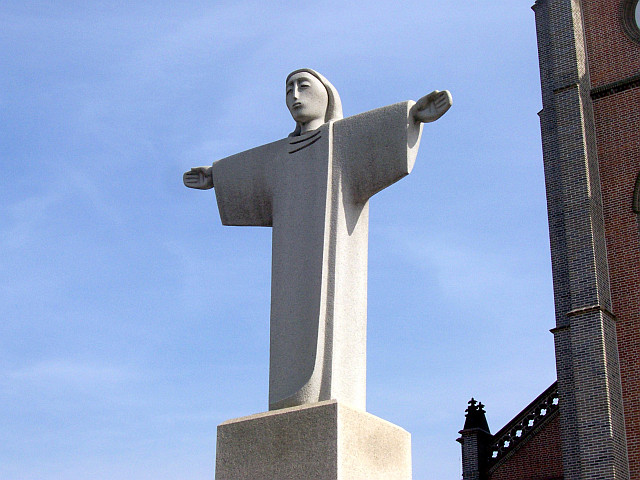 Myong-Dong - Statue of Christ