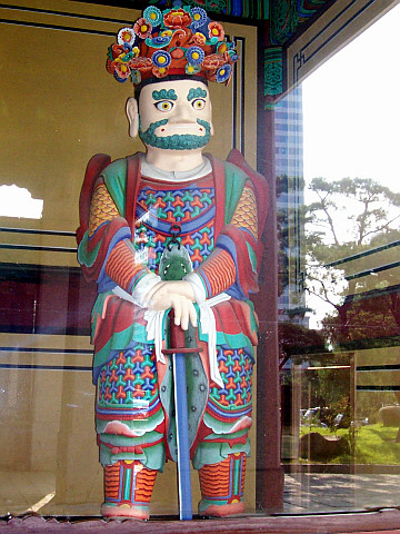 Temple Bongeunsa - L'un des rois du ciel (lokapala), gardien du Sud