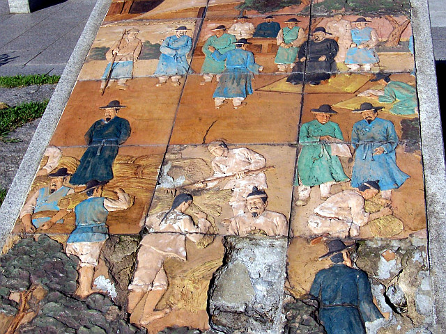 Yeouido - Tiles depicting scenes of life