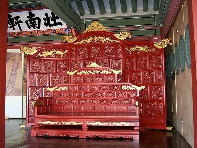 Palais haenggung - Trône