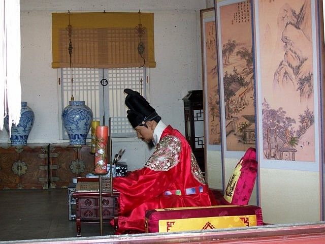 Haenggung palace - the emperor at work