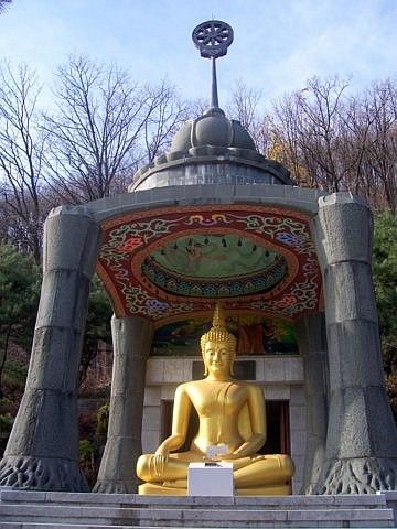 Temple Waujeongsa - Statue de bouddha