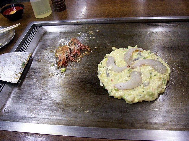 Nara - Okonomiyaki en préparation