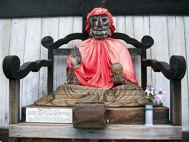 Todai-ji temple - Pindola Bharadvaja (Binzuru in Japanese)