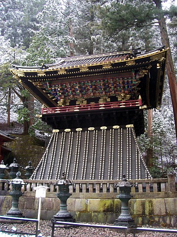 Taiyuin Byo shrine - Drum tower