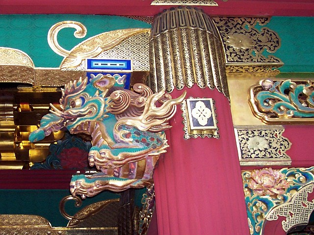 Taiyuin Byo shrine - Decoration with an elephant shape