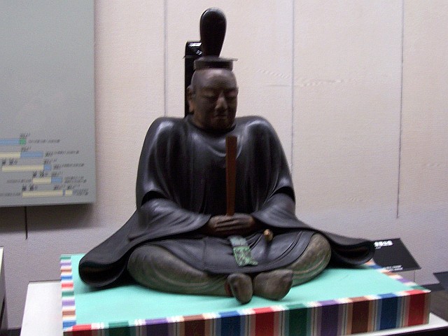 Edo-Tokyo museum - Statue of shogun Tokugawa Ieyasu