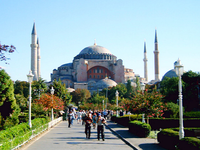 Path leading to Hagia Sophia basilica