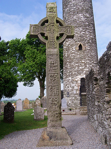 Monasterboice - Tall cross