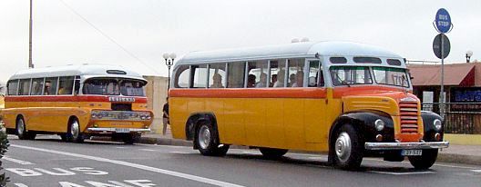 Bus jaune Leyland