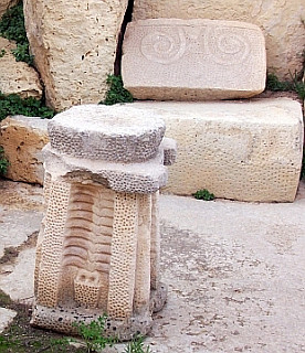 Ħaġar Qim - Motifs gravés