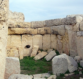 Ħaġar Qim - Salle