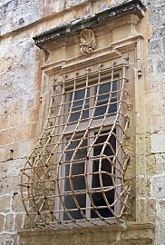 Mdina - Fenêtre avec barreaux