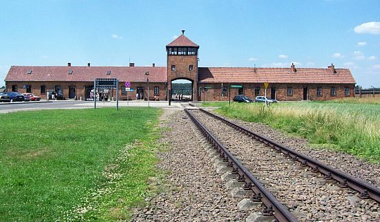 Entrée du camp de concentration de Birkenau