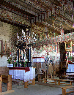 Intérieur de l'église en bois polonaise de Dębno Podhalańskie