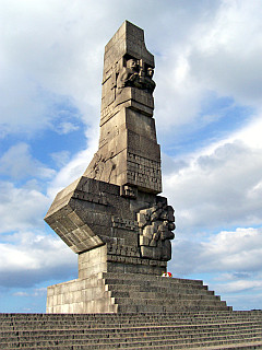 Presqu'île de Nowy Port - Monument à la résistance polonaise