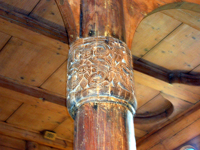 Karpacz - Motifs vikings de l'église Wang