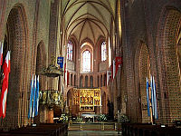 cathedrale-saint-pierre-saint-paul-00020-vignette.jpg