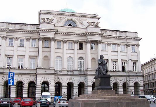 Varsovie - Palais Staszic et statue de Nicolas Copernic