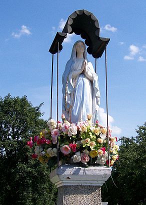 Zalipie - Statue de la Vierge Marie