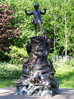 Statue of Peter Pan