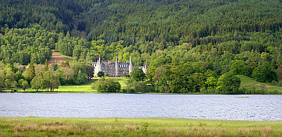 Lake and manor of the Trossachs