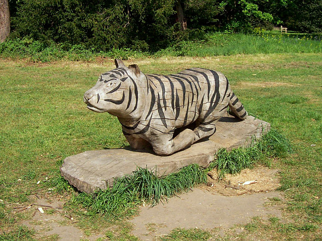 Kew gardens - Wooden tiger