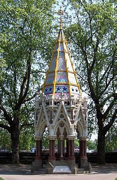 London - Monument commemorating the slavery abolition