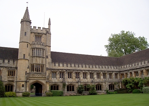 Magdalen college - Cloister