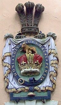 Portmeirion - Emblèmes de la monarchie britannique